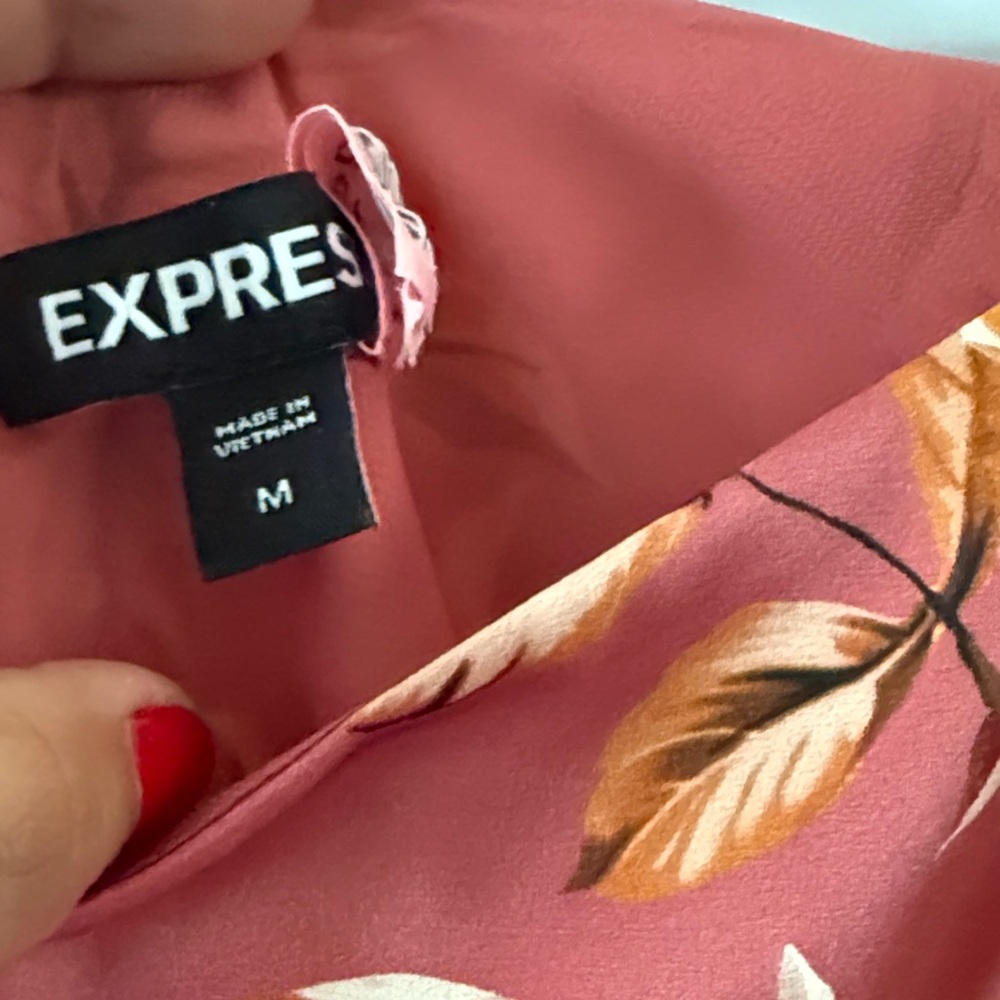 Express Rose Leaf Print Top